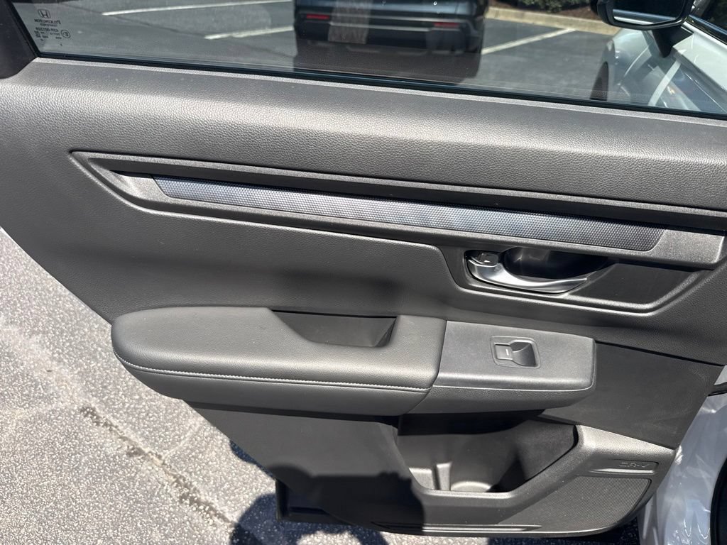 Used 2024 Honda CR-V LX image 13