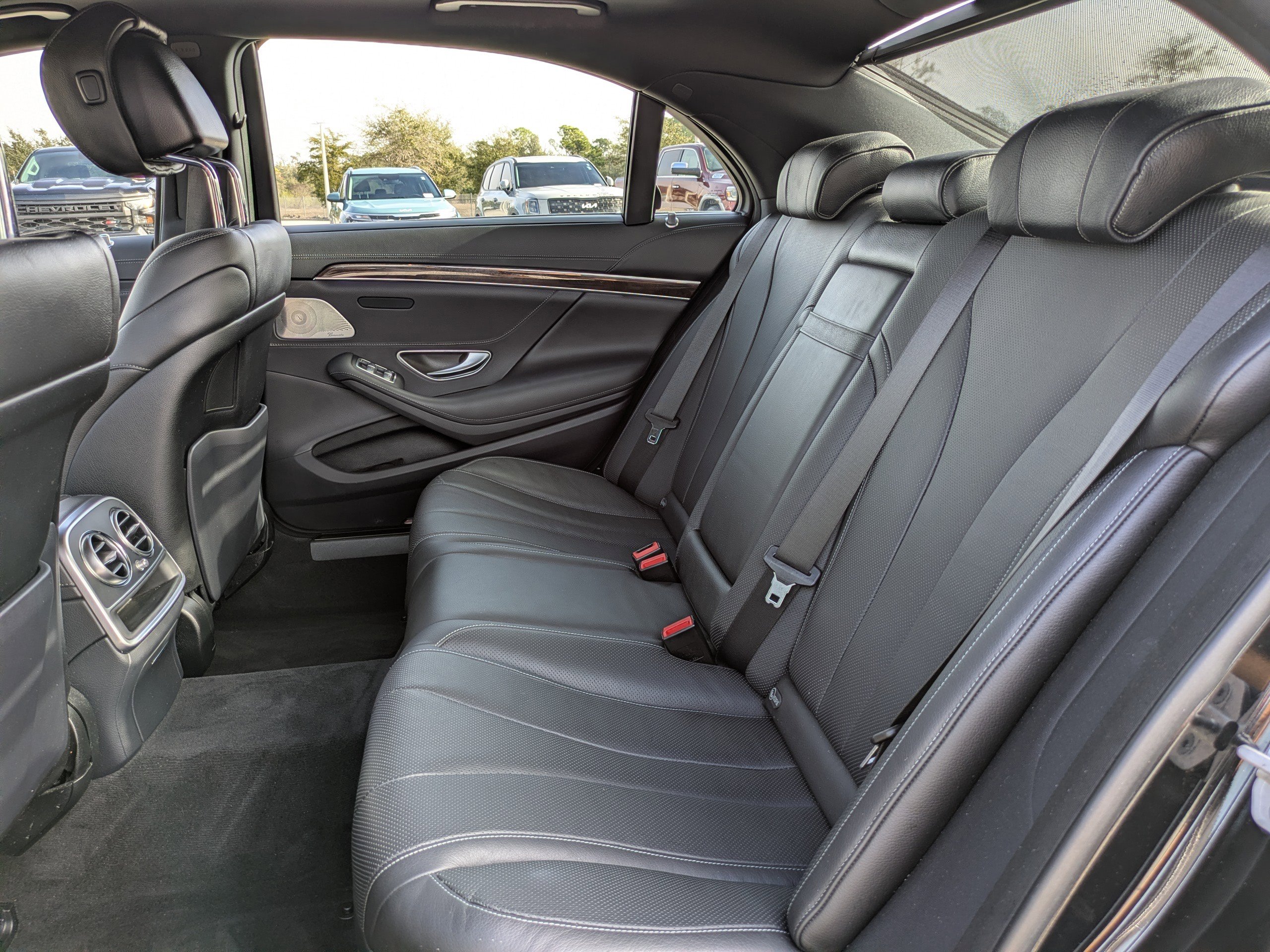 Used 2018 Mercedes-Benz S 450 Sedan image 13