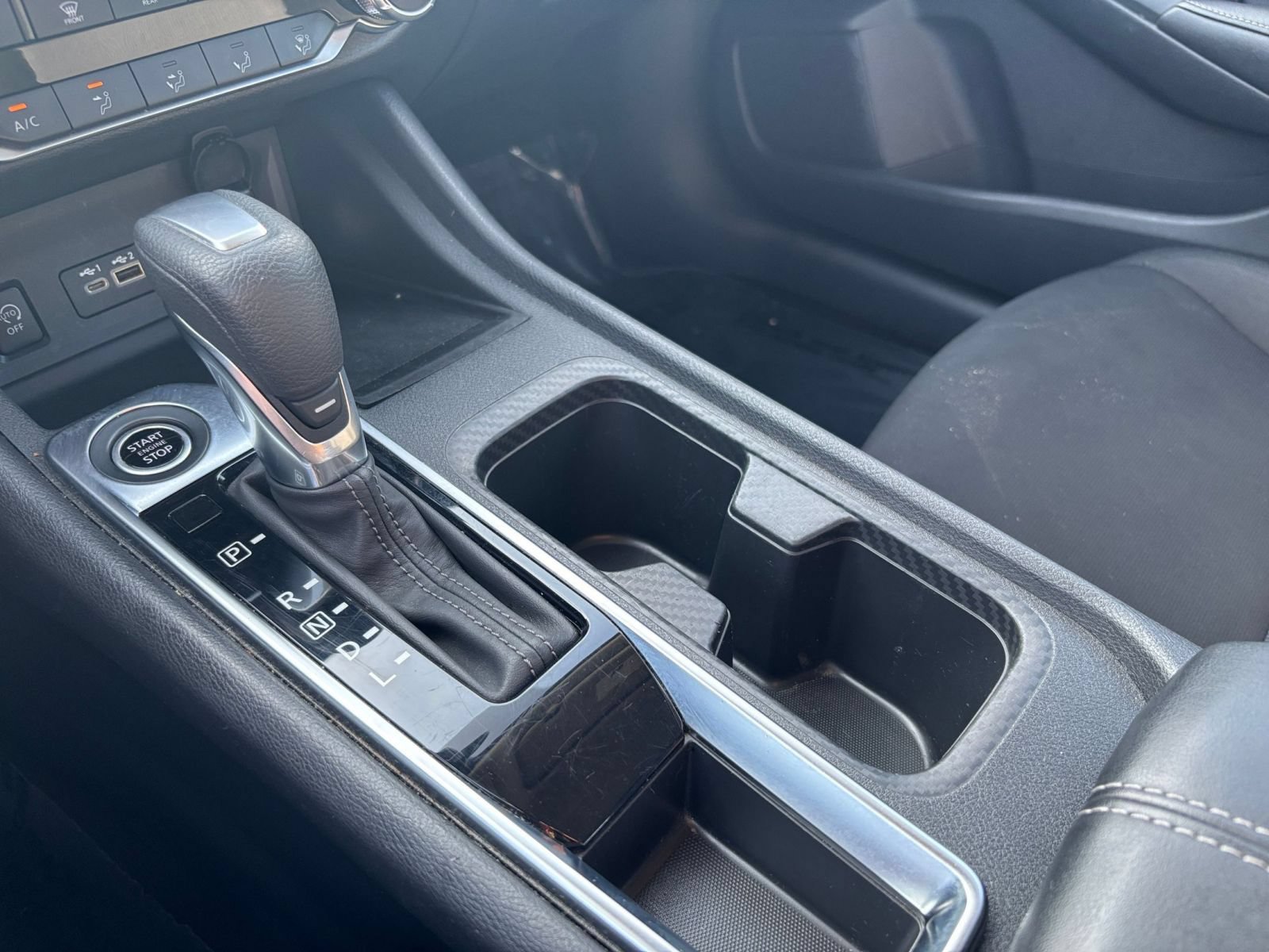 Used 2025 Nissan Sentra SV FWD image 39