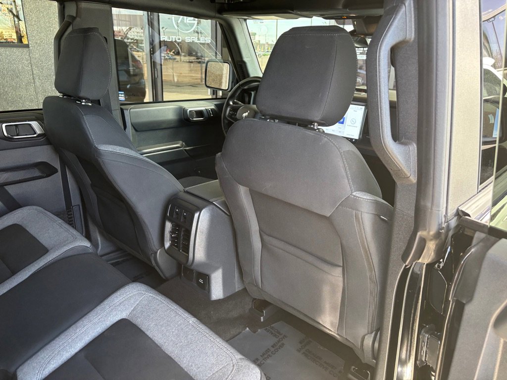 Used 2025 Ford Bronco Big Bend image 24