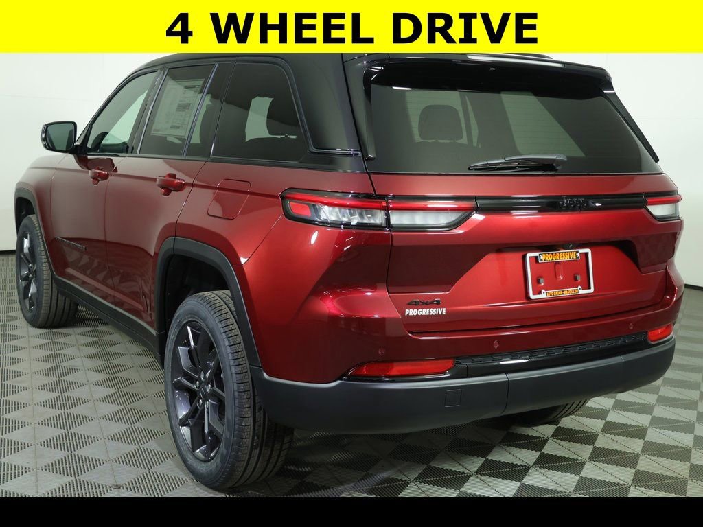 New 2025 Jeep Grand Cherokee Limited image 7