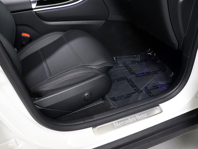 Certified 2026 Mercedes-Benz GLC 300 4MATIC image 35