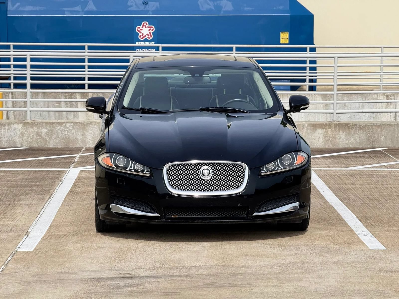 Used 2012 Jaguar XF Portfolio RWD image 2