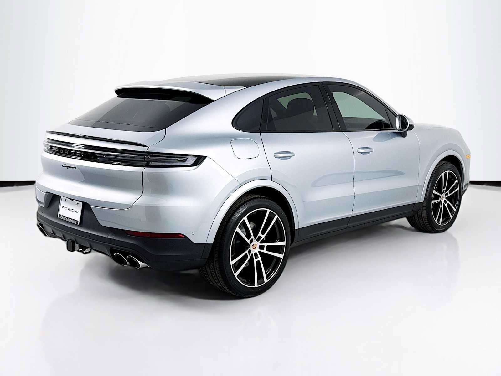 New 2026 Porsche Cayenne Coupe AWD/4WD image 9