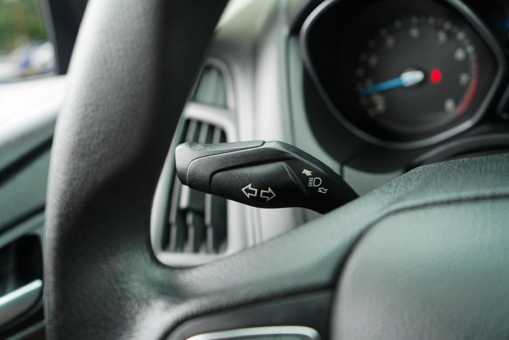 Used 2018 Ford Focus SE FWD image 32