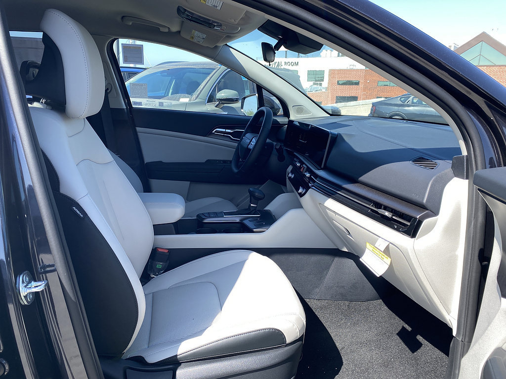 New 2026 Kia Sportage EX FWD image 25