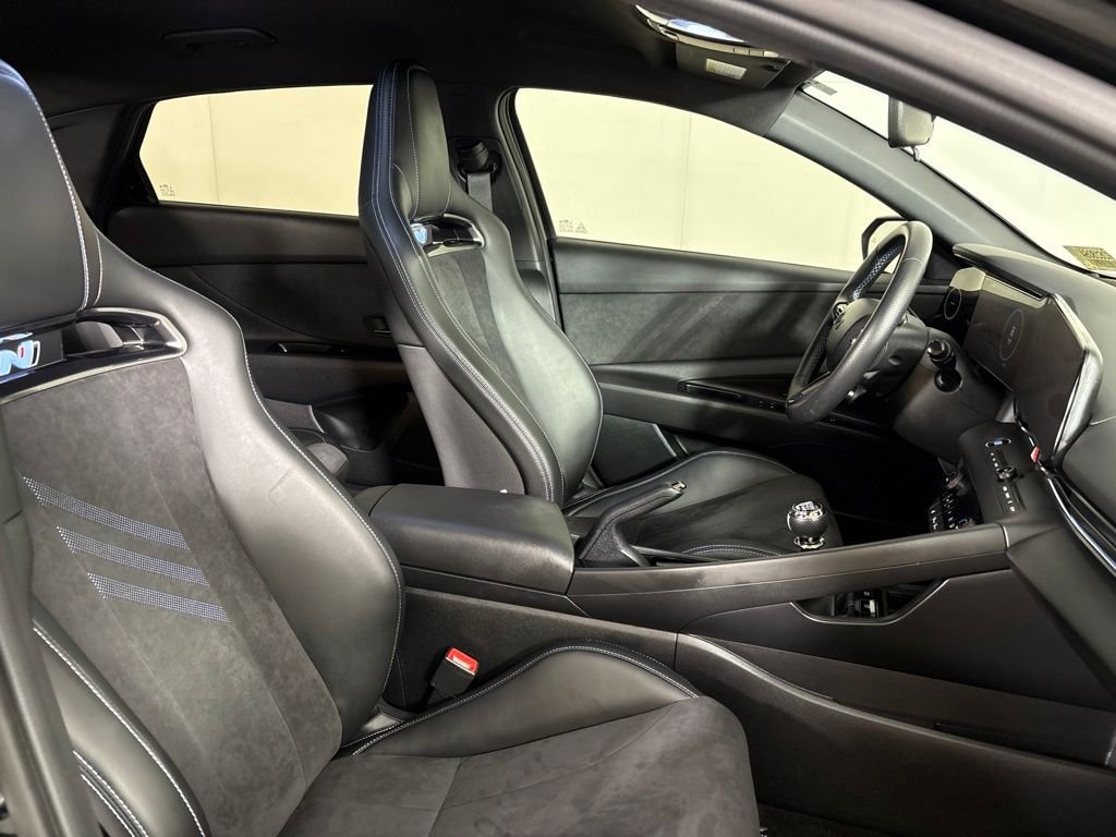 Used 2025 Hyundai Elantra N FWD image 19