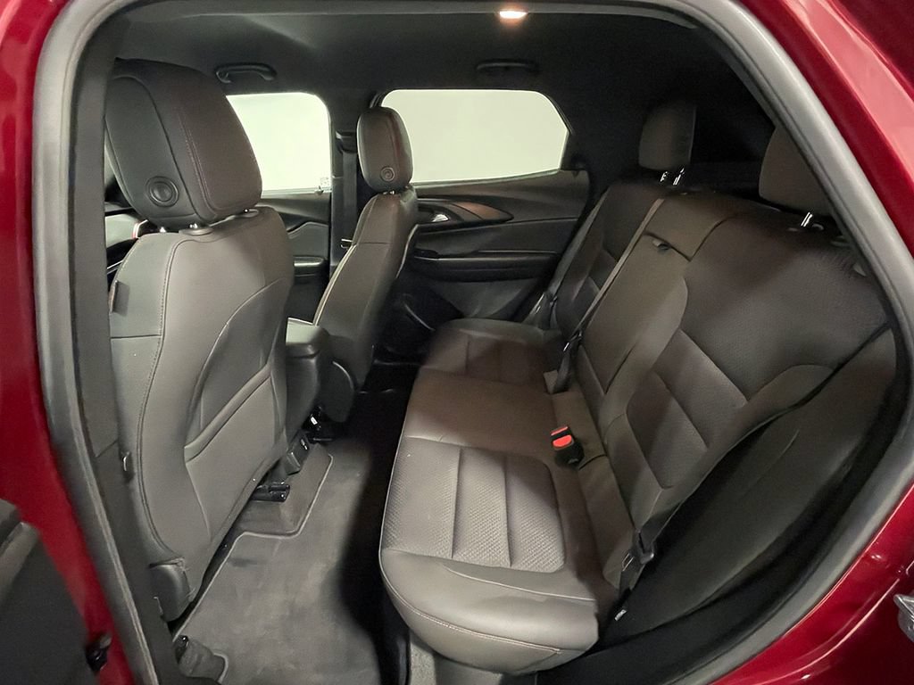Used 2023 Chevrolet TrailBlazer RS w/ Convenience Package FWD image 18