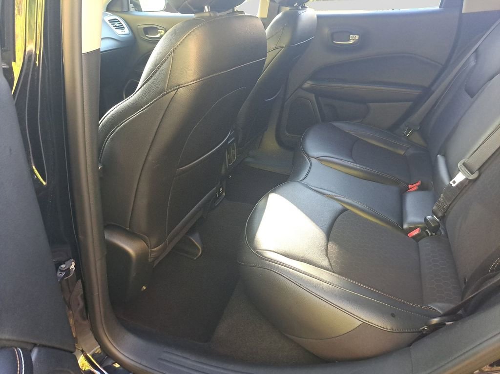 Used 2019 Jeep Compass Latitude image 10