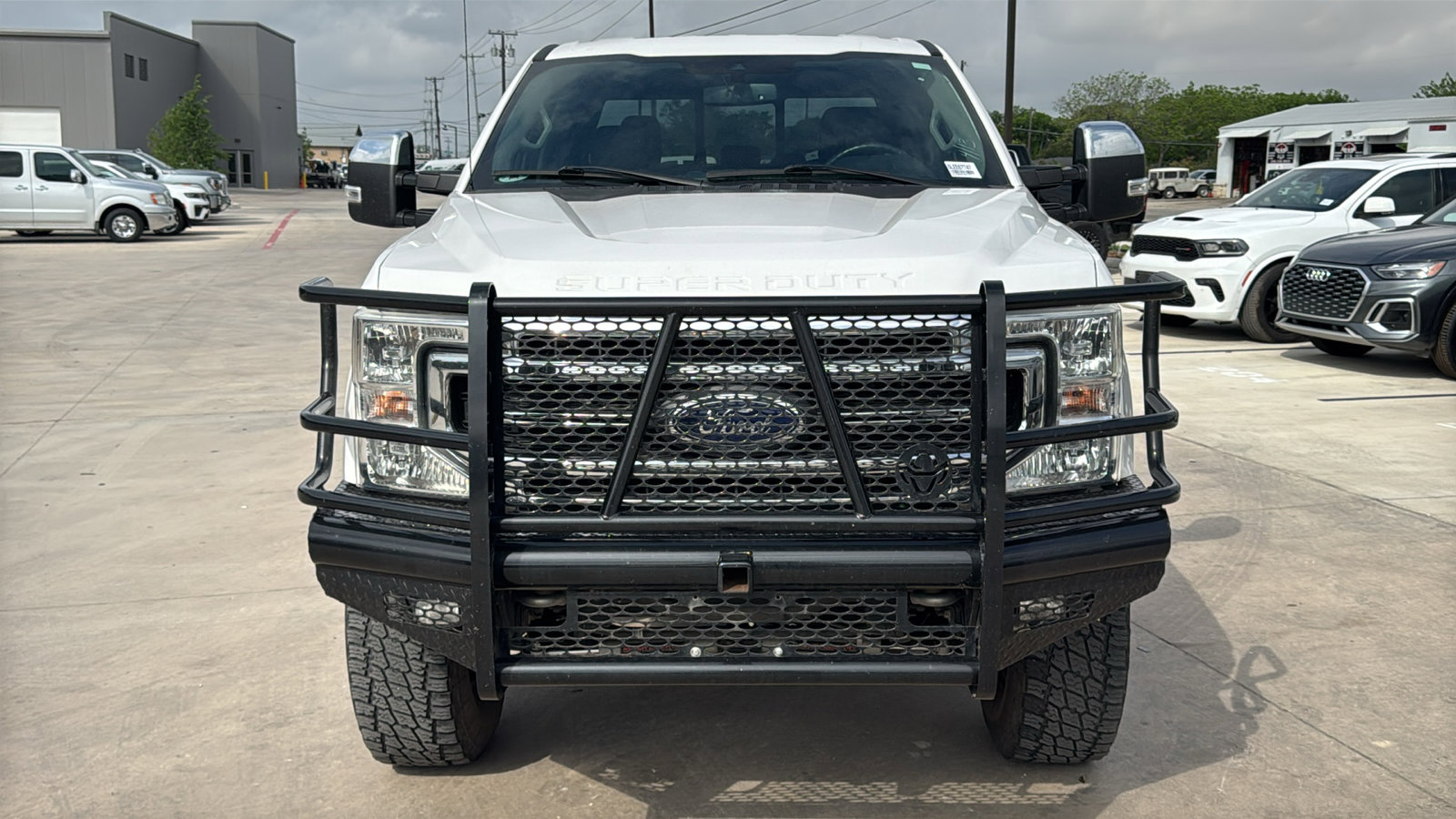 Used 2020 Ford F250 Lariat w/ Chrome Package AWD/4WD image 2