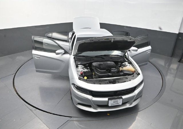 Used 2022 Dodge Charger SXT RWD image 30