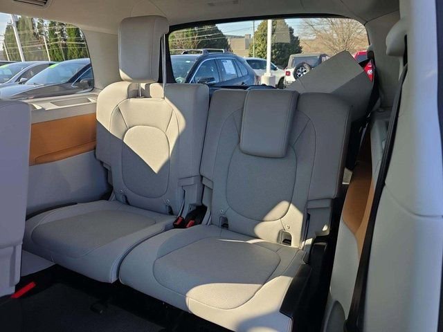 Used 2025 Volkswagen ID. Buzz 1st Edition image 8