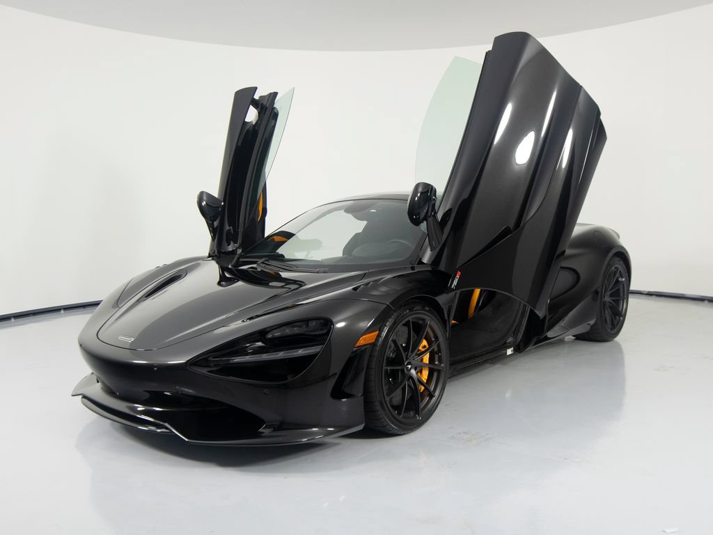 Used 2026 McLaren 750S Spider RWD image 37