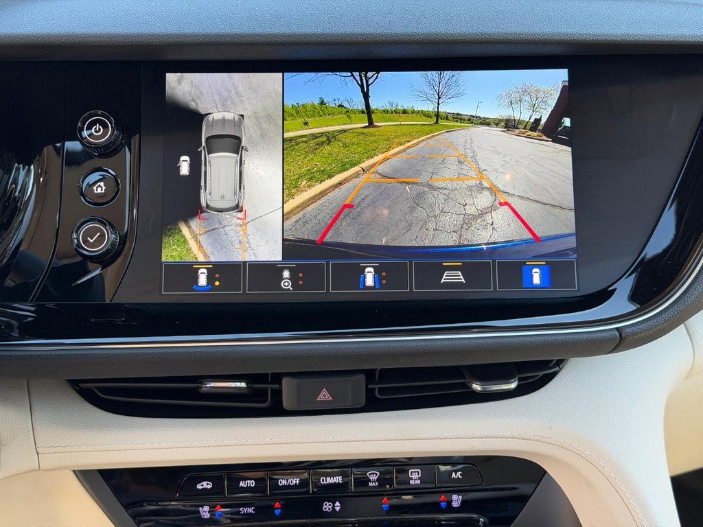 Used 2023 Buick Envision Avenir image 23