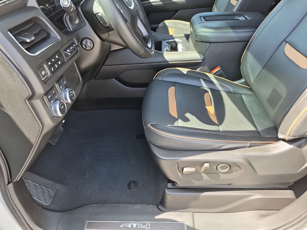 Used 2023 GMC Yukon XL AT4 w/ AT4 Premium Package image 34