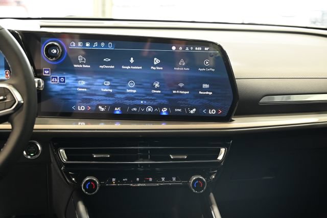 New 2027 Chevrolet Traverse LT w/ Driver Confidence Package FWD image 15