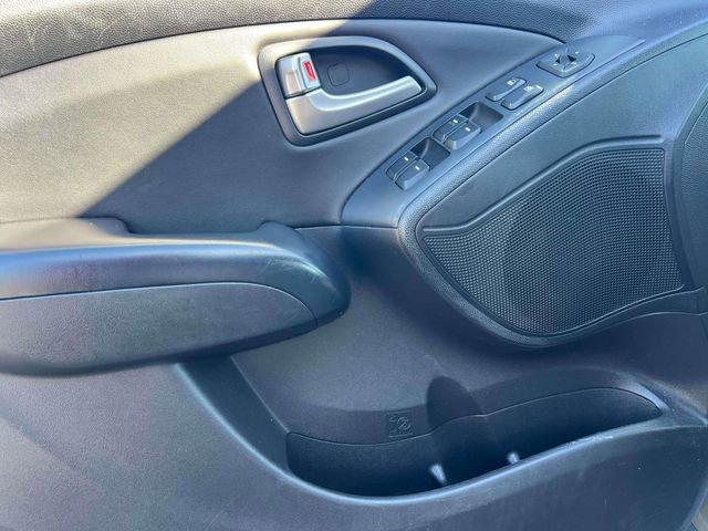 Used 2013 Hyundai Tucson GLS image 13