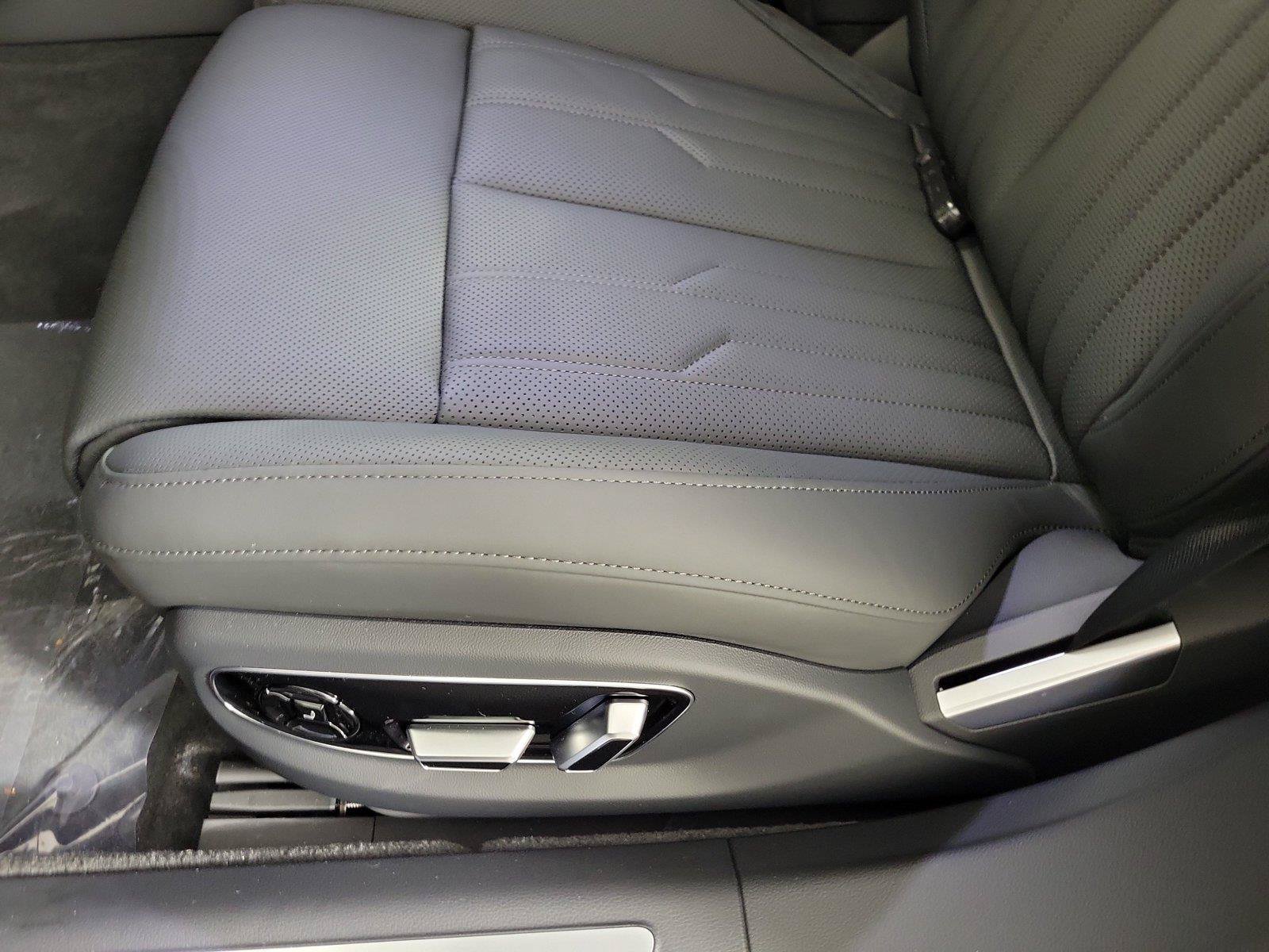 New 2027 Audi A8 L 3.0T AWD/4WD image 22