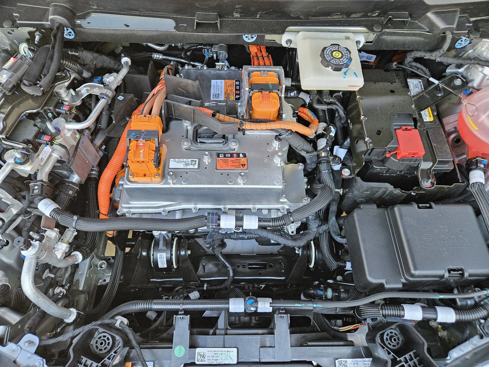 New 2025 Cadillac Optiq Luxury 1 image 26