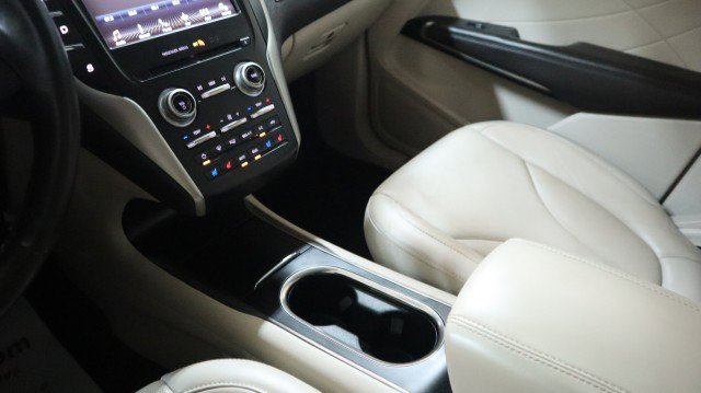 Used 2017 Lincoln MKC Reserve w/ Lincoln MKC Climate Package image 19