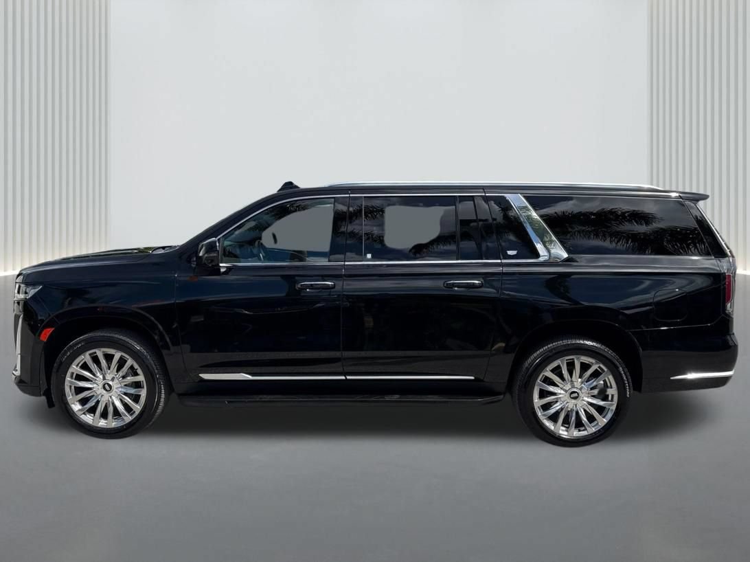 Used 2023 Cadillac Escalade ESV Premium Luxury w/ LPO, Illumination Package AWD/4WD image 8