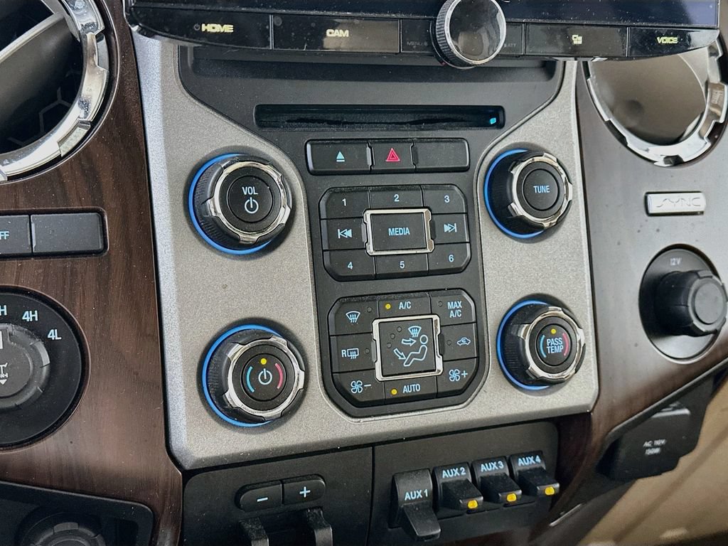 Used 2016 Ford F250 Lariat w/ Lariat Ultimate Package AWD/4WD image 18