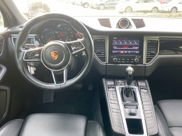 Used 2018 Porsche Macan image 8