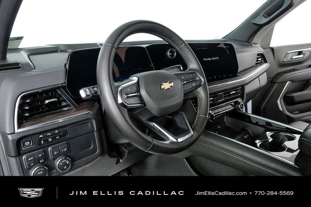 Used 2025 Chevrolet Tahoe LT AWD/4WD image 4