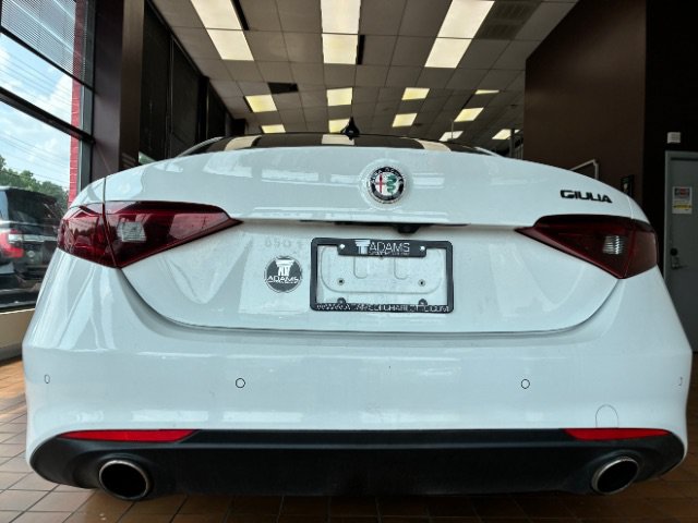 Used 2019 Alfa Romeo Giulia Ti w/ Quick Order Package 22Z Lusso RWD image 11