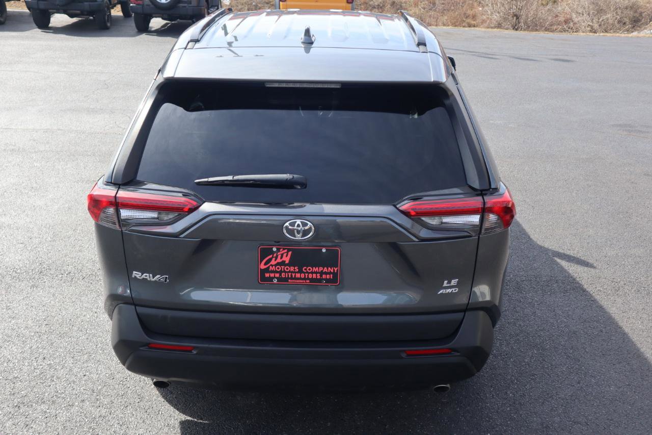 Used 2019 Toyota RAV4 LE w/ All Weather Liner Package AWD/4WD image 10