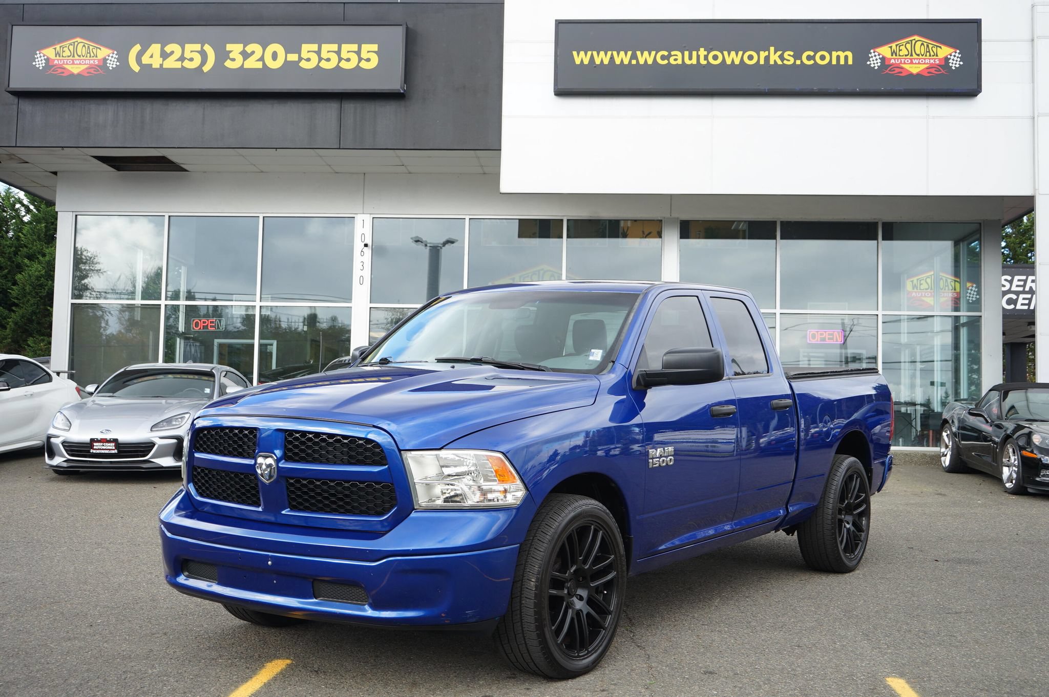 Used 2014 RAM 1500 ST RWD image 1