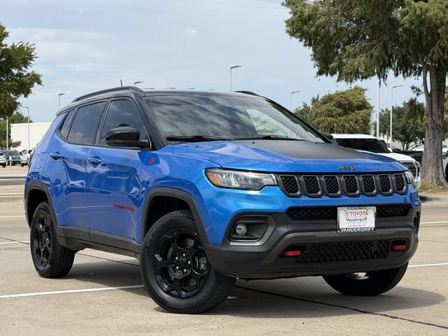 Used 2024 Jeep Compass Trailhawk AWD/4WD image 2