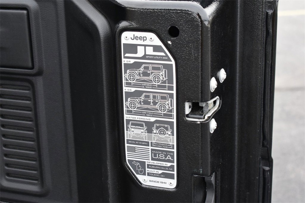 Used 2021 Jeep Wrangler Unlimited Sport image 35