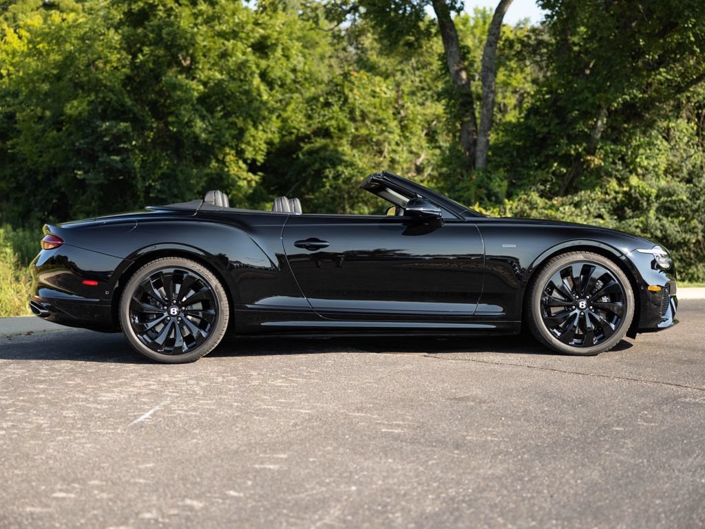 Used 2025 Bentley Continental GTC AWD/4WD image 13