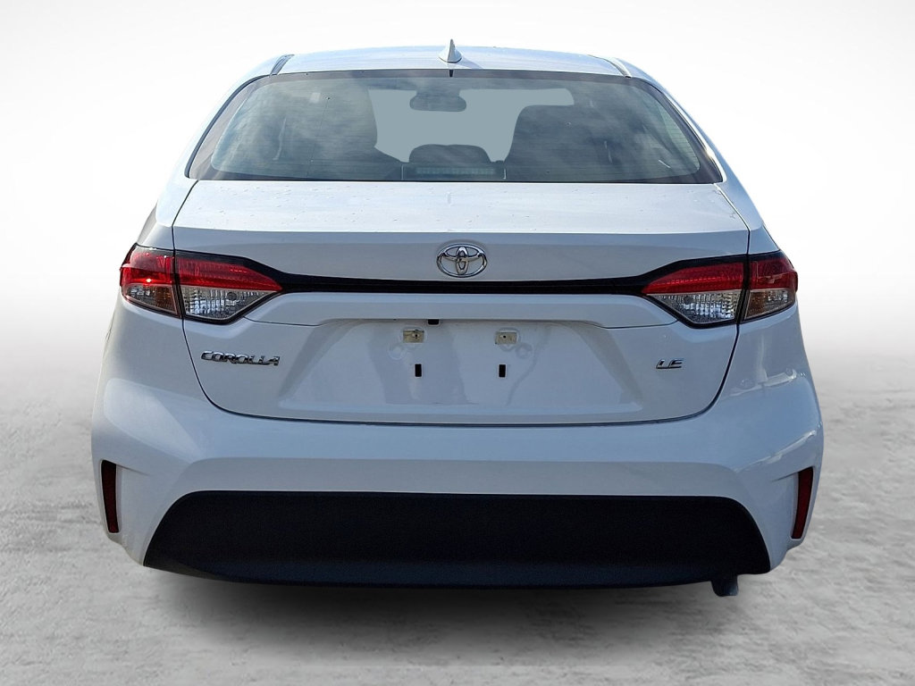 Used 2024 Toyota Corolla LE image 4