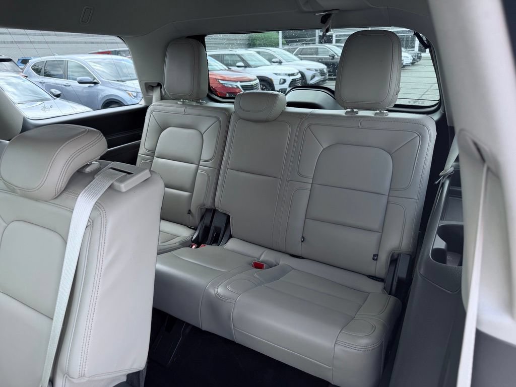 Used 2022 Lincoln Navigator 4WD image 27
