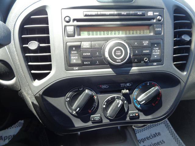 Used 2014 Nissan Juke S AWD/4WD image 38