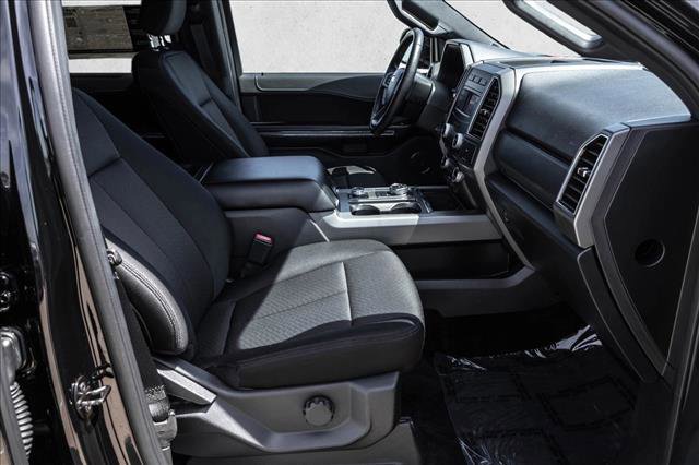 Used 2018 Ford Expedition XLT AWD/4WD image 26