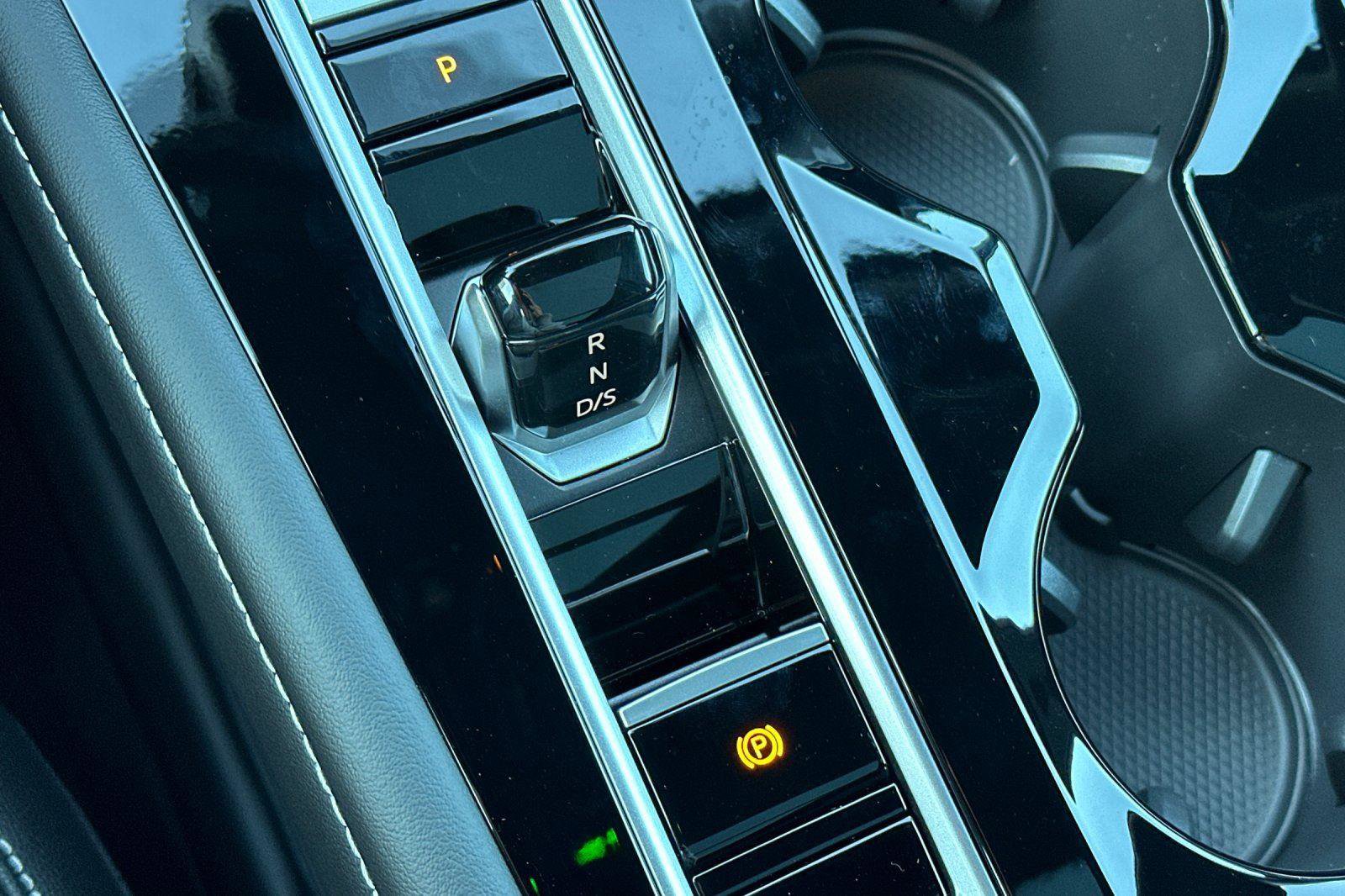 New 2026 Volkswagen Atlas Cross Sport SEL image 21