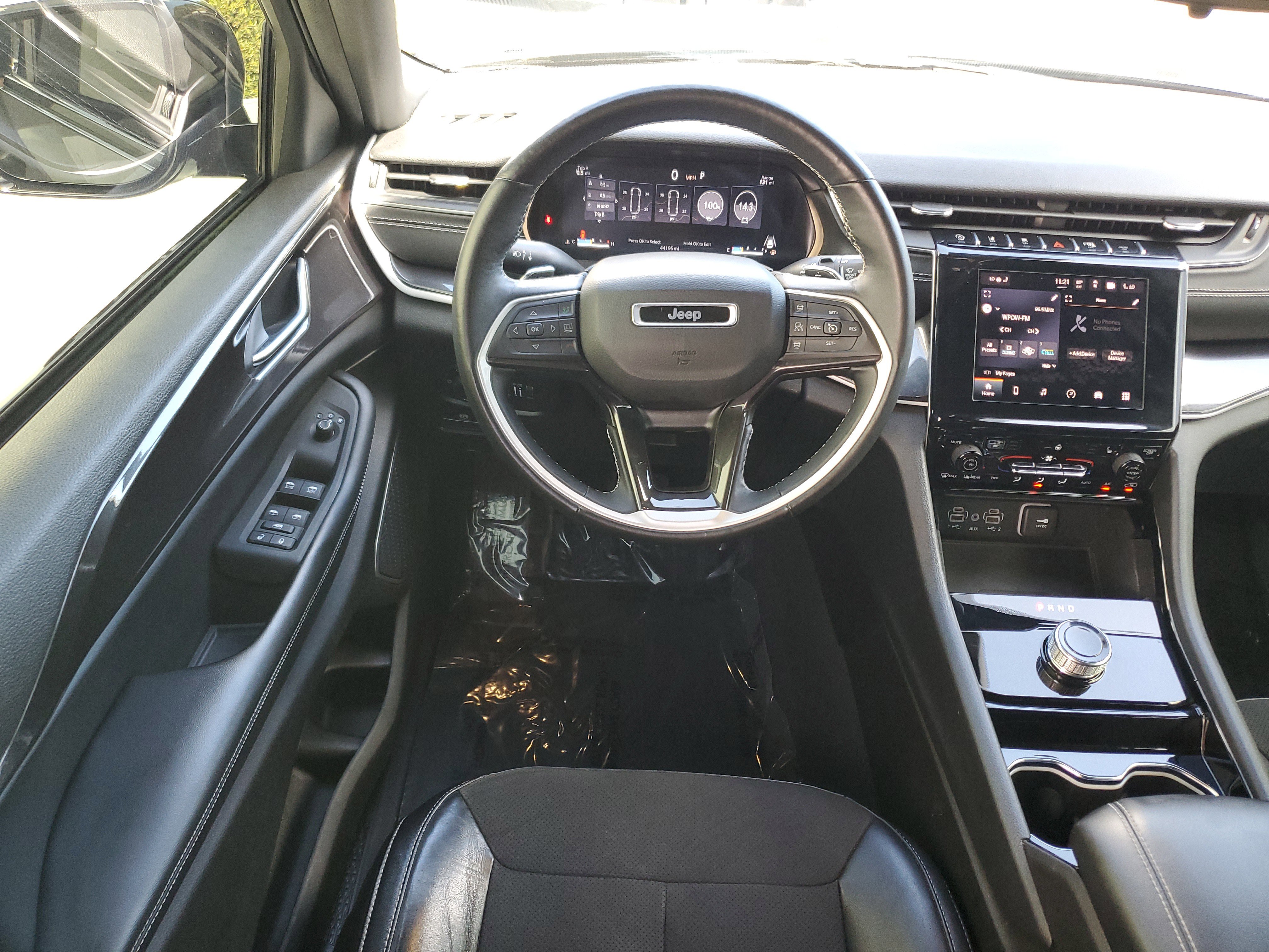 Used 2022 Jeep Grand Cherokee Altitude image 15