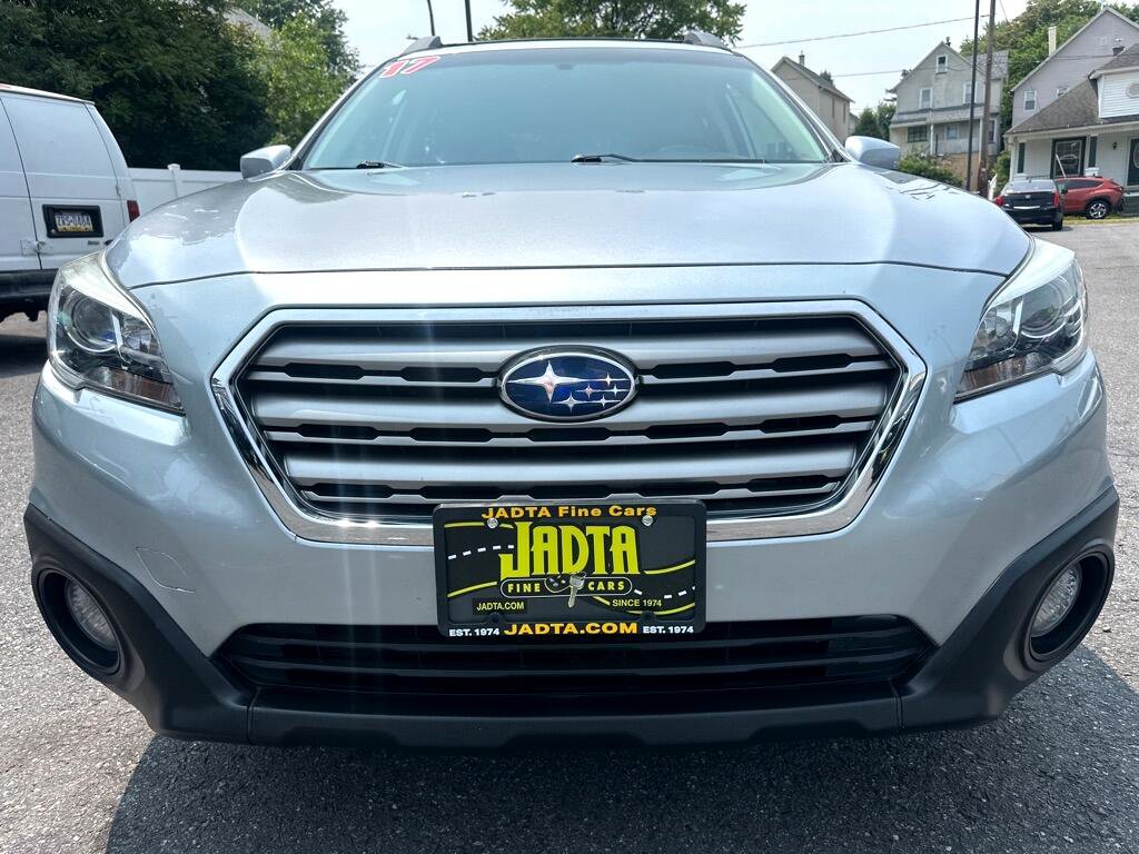Used 2017 Subaru Outback 2.5i Premium image 11