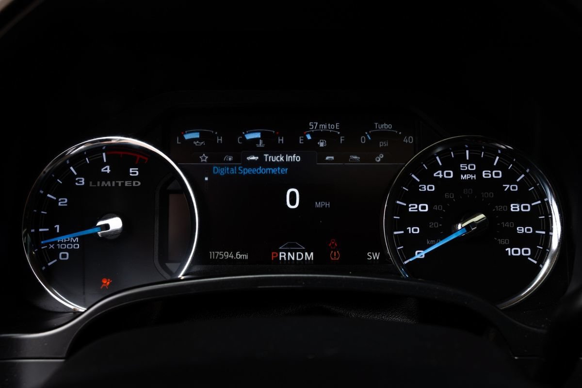 Used 2020 Ford F350 Limited AWD/4WD image 17