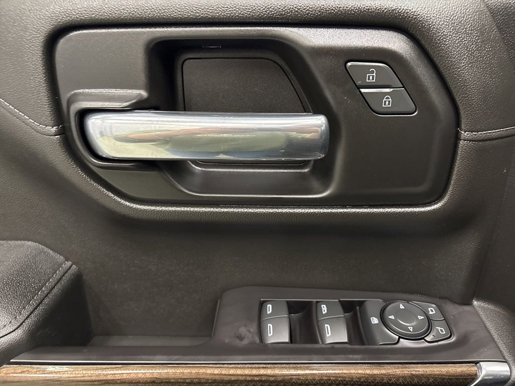 Used 2019 Chevrolet Silverado 1500 LT Trail Boss AWD/4WD image 13