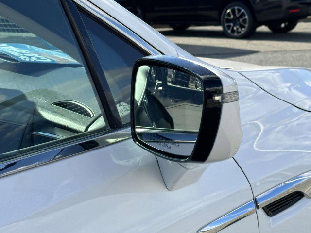 Used 2023 Buick Enclave Essence w/ Experience Buick Package image 6