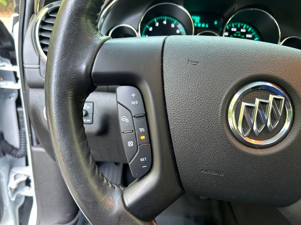 Used 2017 Buick Enclave Premium AWD/4WD image 23