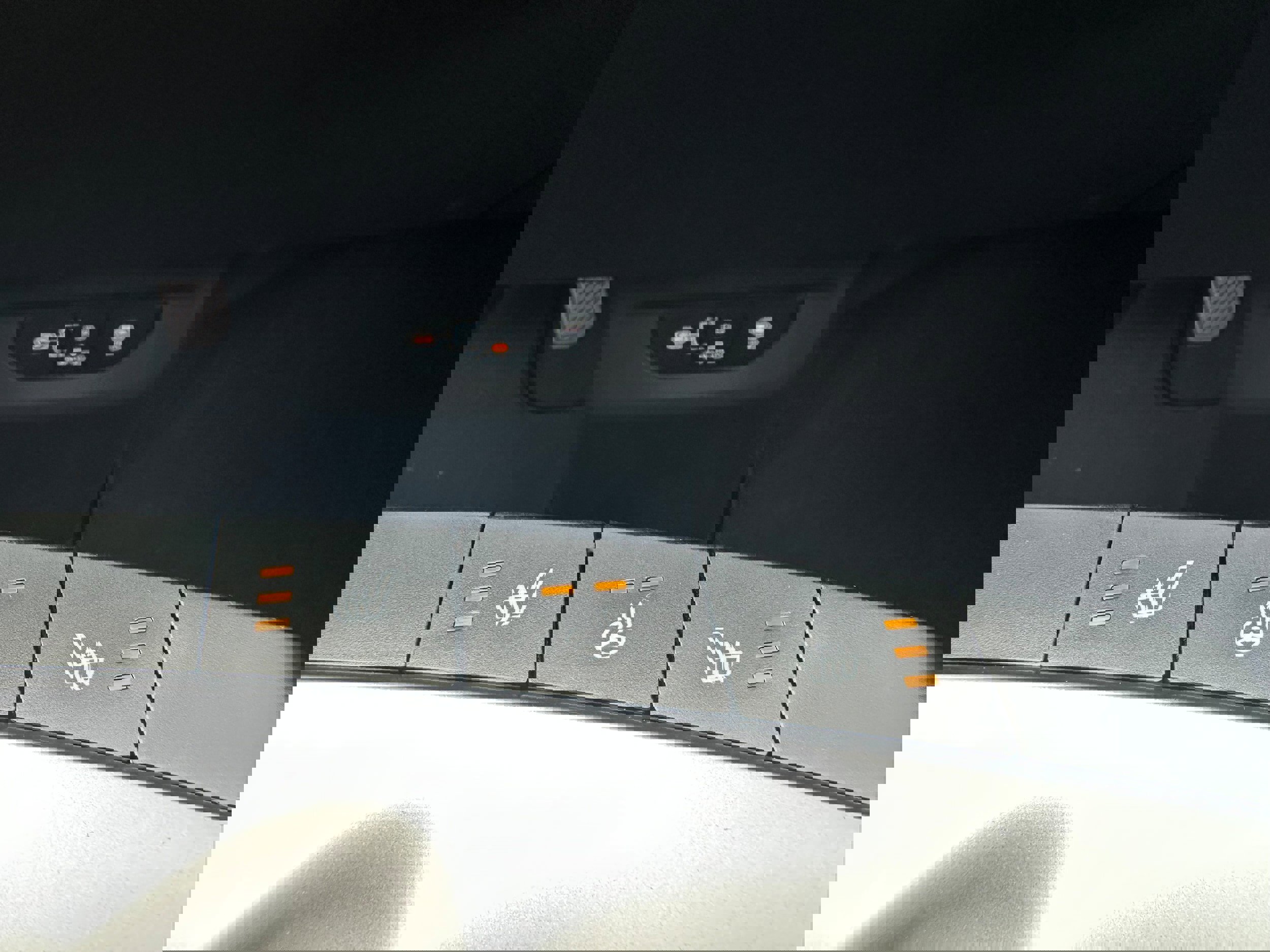 New 2025 Kia EV6 Light w/ Light LR Technology Package image 25