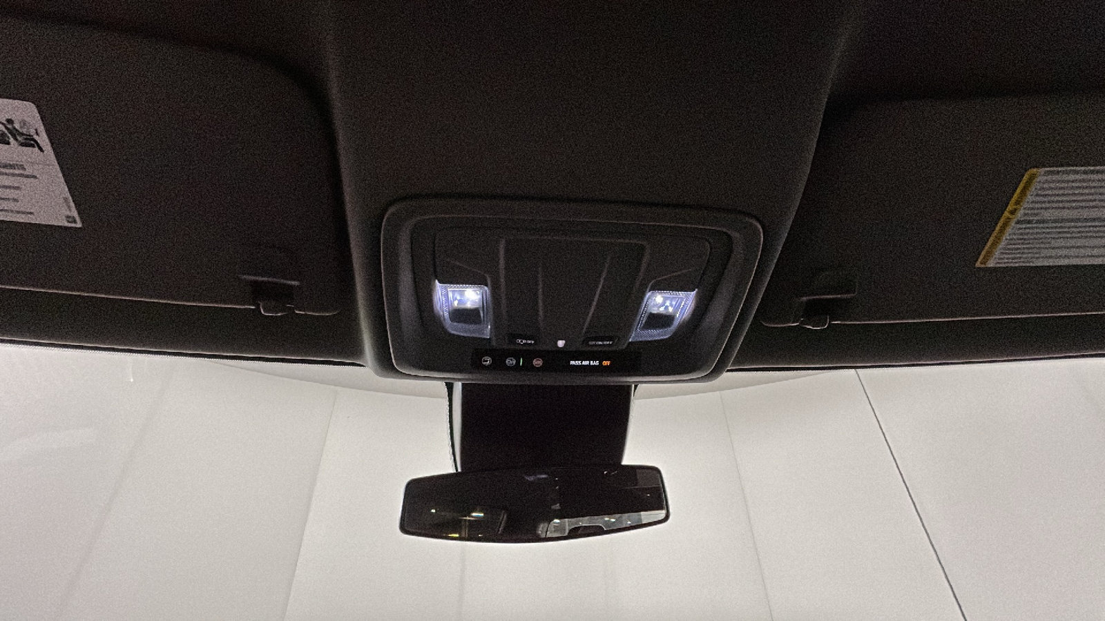 Used 2023 Chevrolet Silverado 1500 LT AWD/4WD image 30