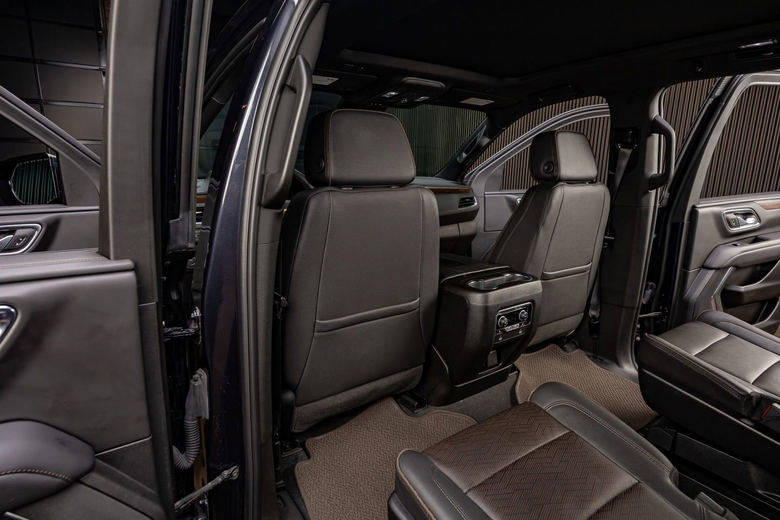 Used 2023 Chevrolet Tahoe High Country w/ Max Trailering Package image 35