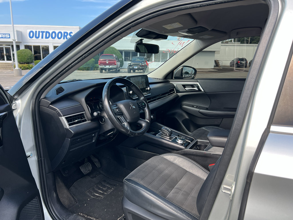 Used 2022 Mitsubishi Outlander SEL Black Edition FWD image 8
