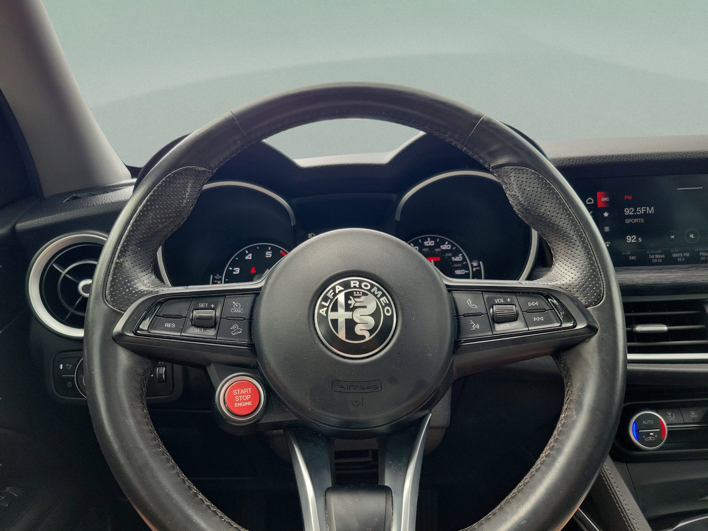 Used 2020 Alfa Romeo Stelvio Sport w/ Quick Order Package 22K Sport RWD image 20